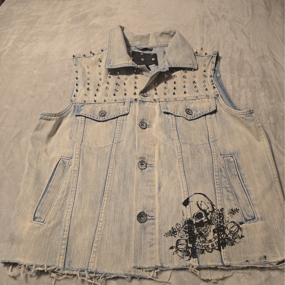 Victorious mens Large Denim Vest Biker Punk Rock Grunge Spikes Skulls Rockabilly